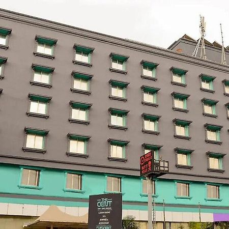 The Cent Hotel Hyderabad Eksteriør bilde